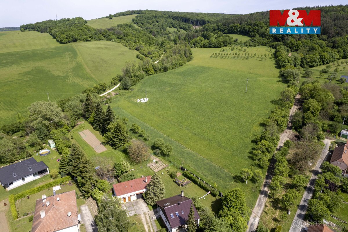 Prodej pozemku k bydlení, 2007 m², Pitín