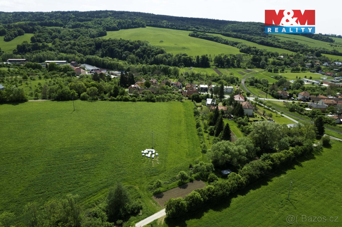 Prodej pozemku k bydlení, 2007 m², Pitín