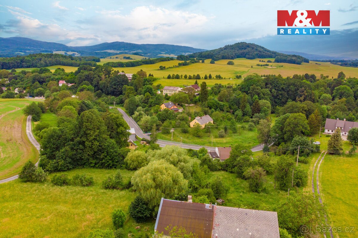 Prodej pozemku k bydlení, 1298 m², Žulová