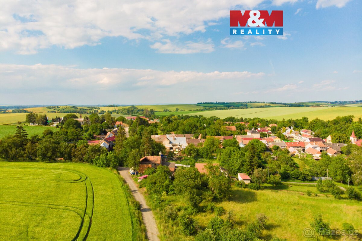 Prodej pozemku k bydlení, 734 m², Prasklice