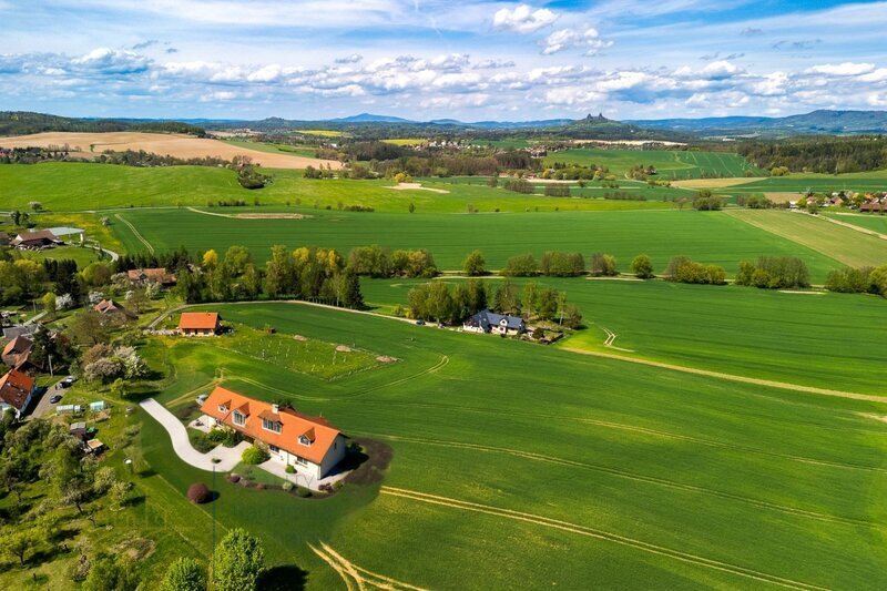 Prodej stavebního pozemku 1900 m² – Betlém, Samšina – výhled