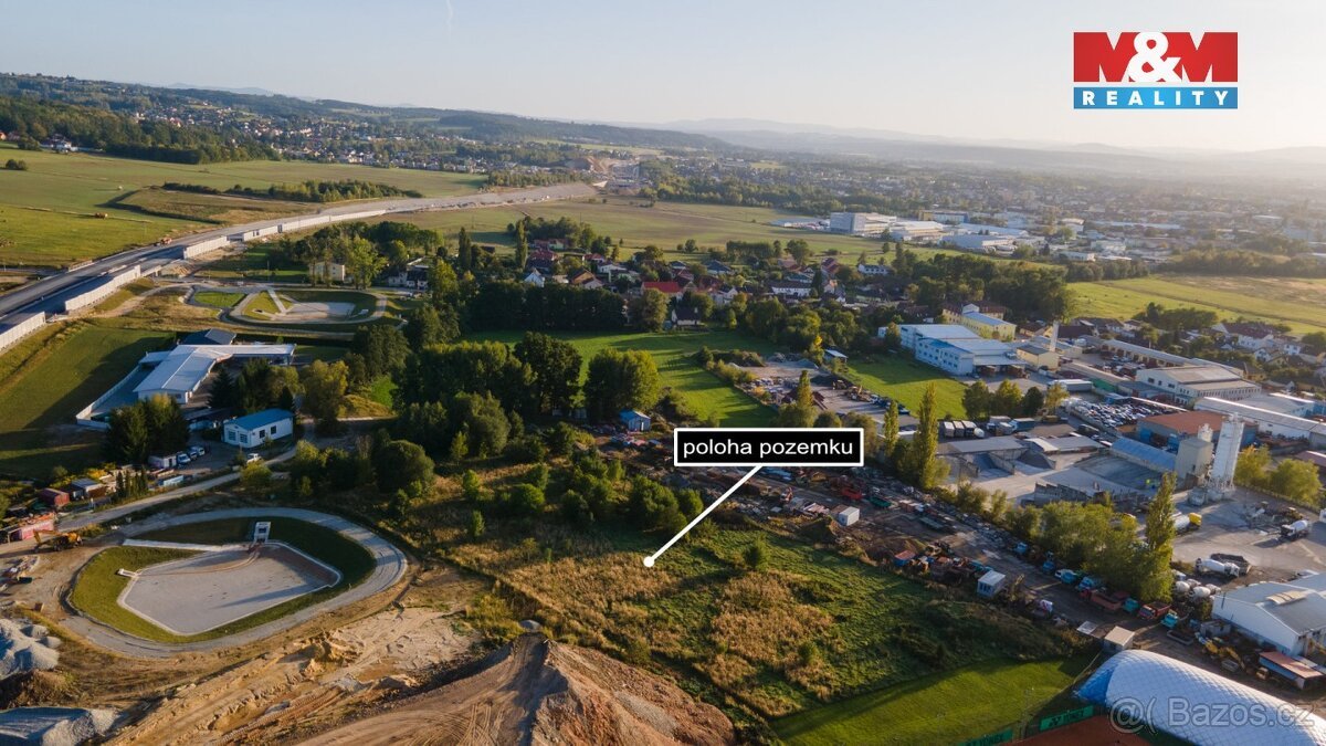 Prodej komerčního pozemku, 13000 m², Vráto