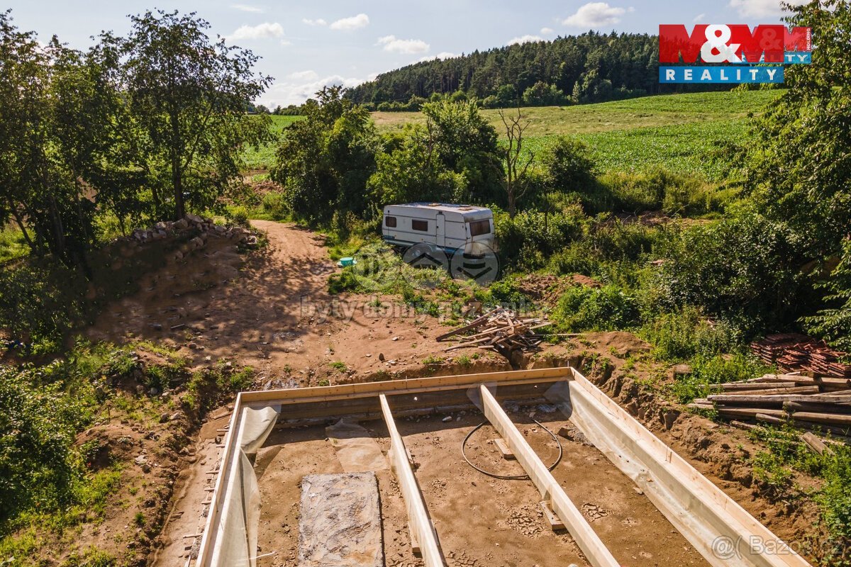 Prodej pozemku k bydlení, 787 m², Drevníky