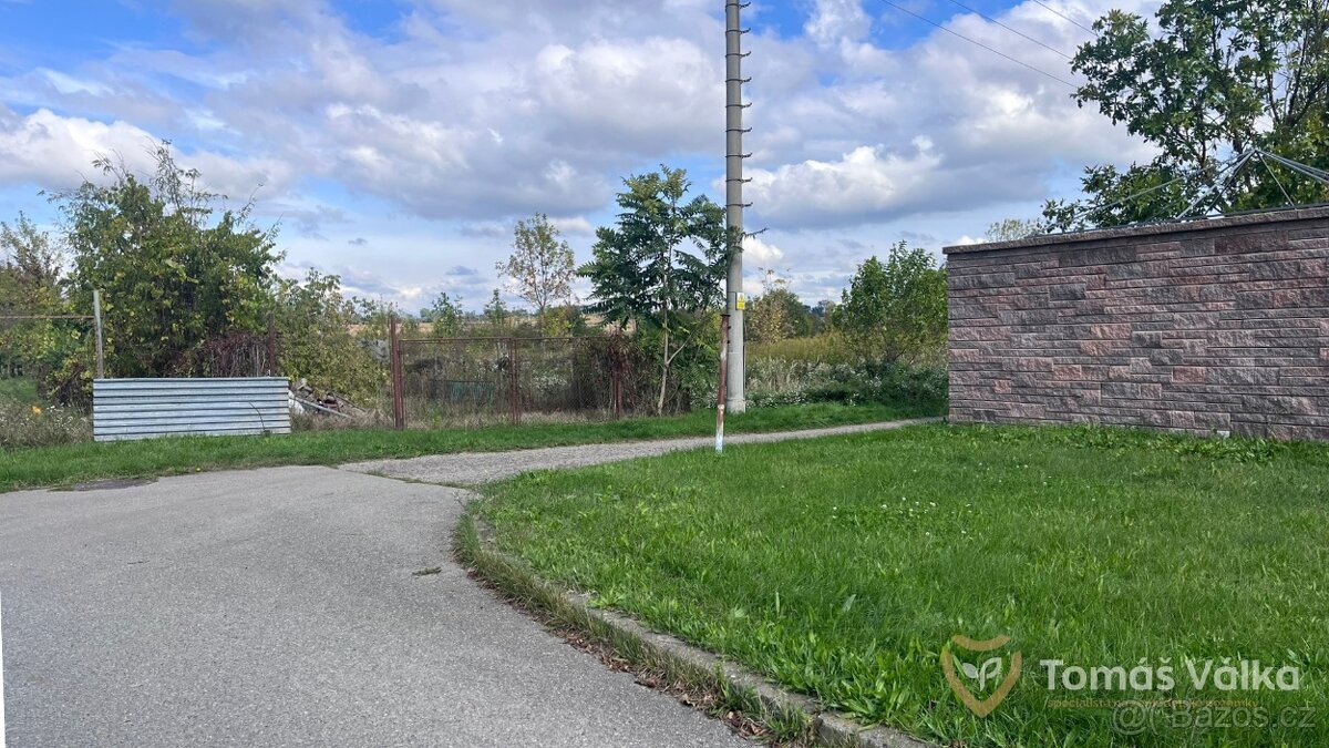 Zemědělský pozemek u obecní zástavby- 1 313 m2 - Dubňany