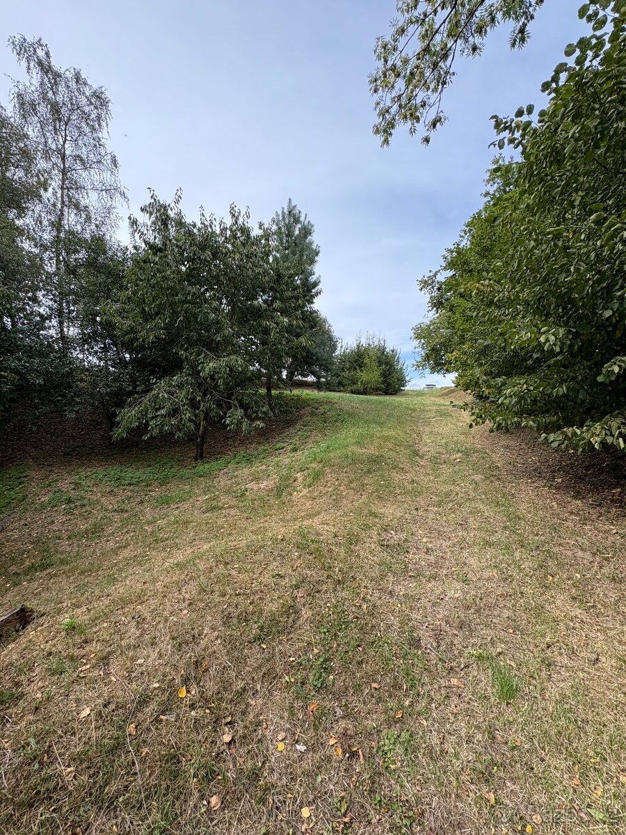 Prodej stavebního pozemku 1571 m² Přibyslav - Hřiště