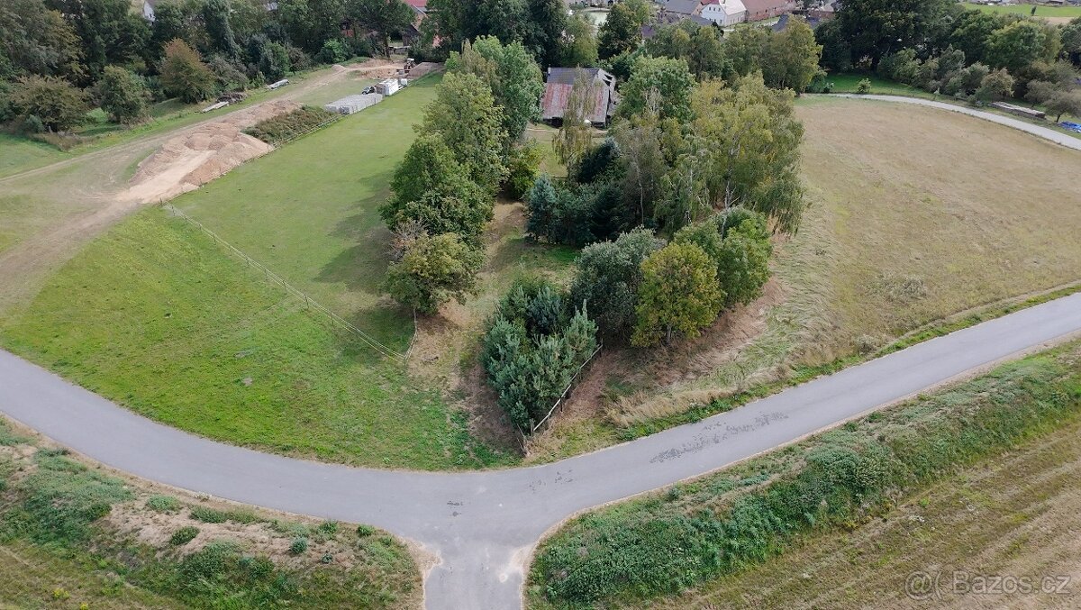 Prodej stavebního pozemku 1571 m² Přibyslav - Hřiště