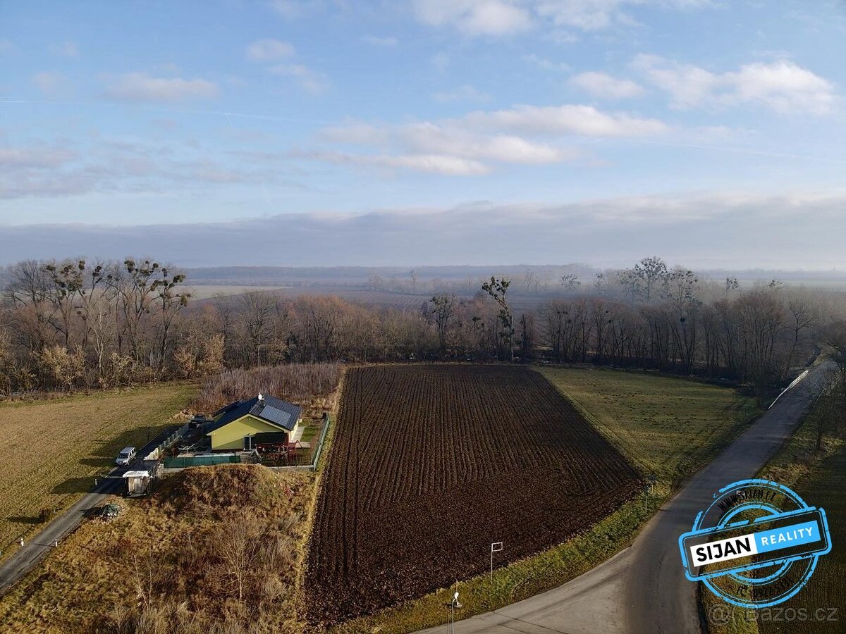 Prodej pozemky pro bydlení, 2 733 m² - Věrovany, ev.č. 00527