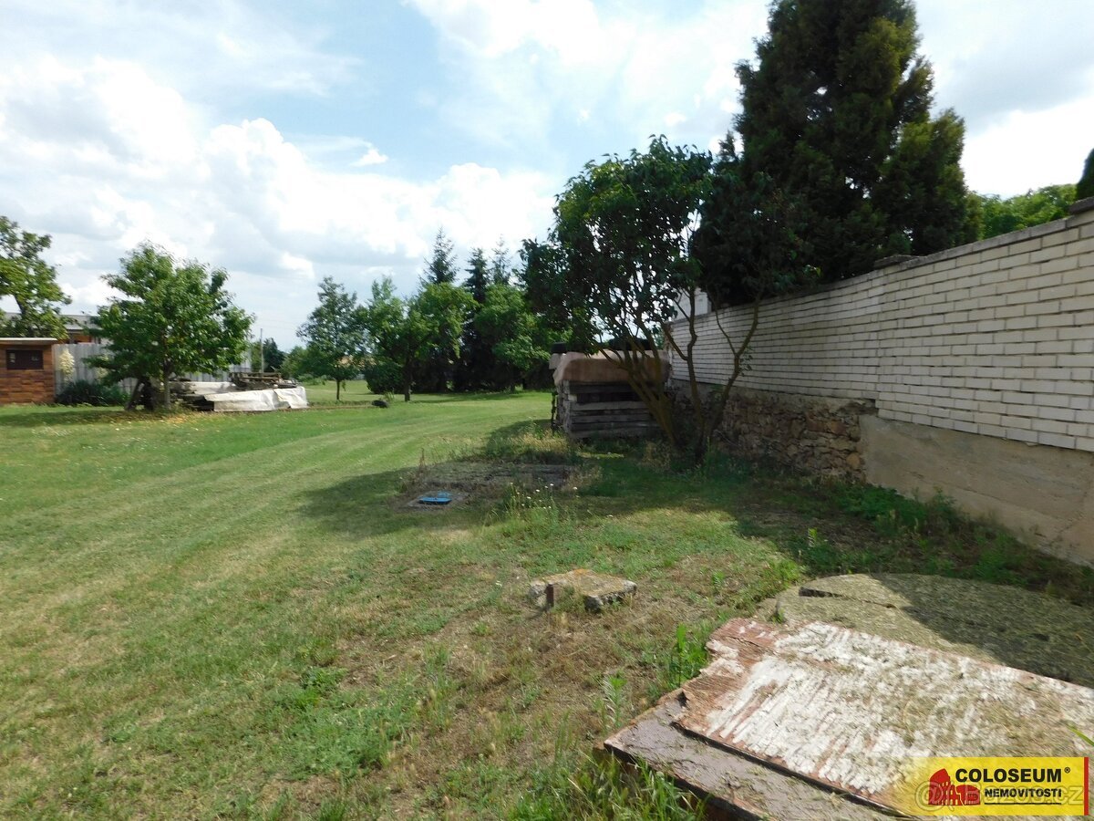 Medlice, stavební pozemek, 1 454 m², sítě – pozemek