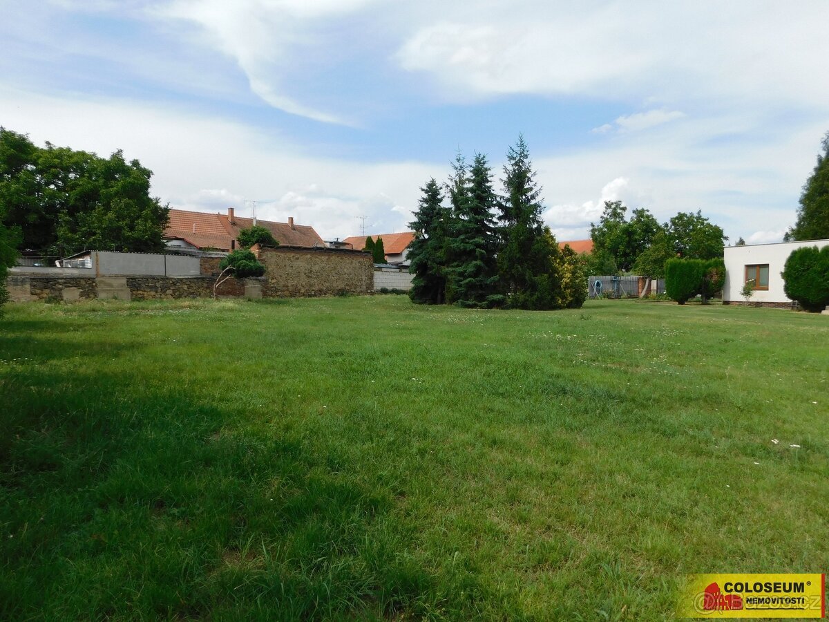 Medlice, stavební pozemek, 1 454 m², sítě – pozemek
