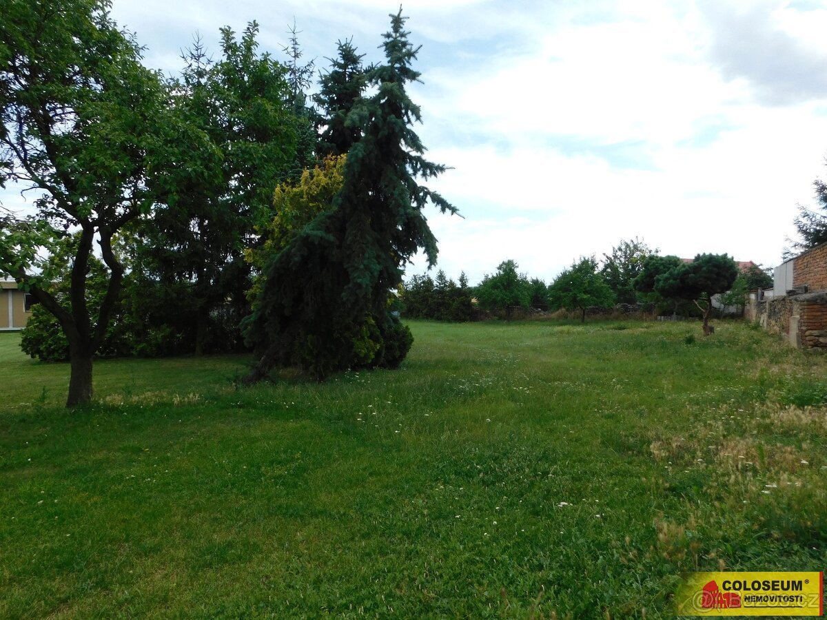 Medlice, stavební pozemek, 1 454 m², sítě – pozemek