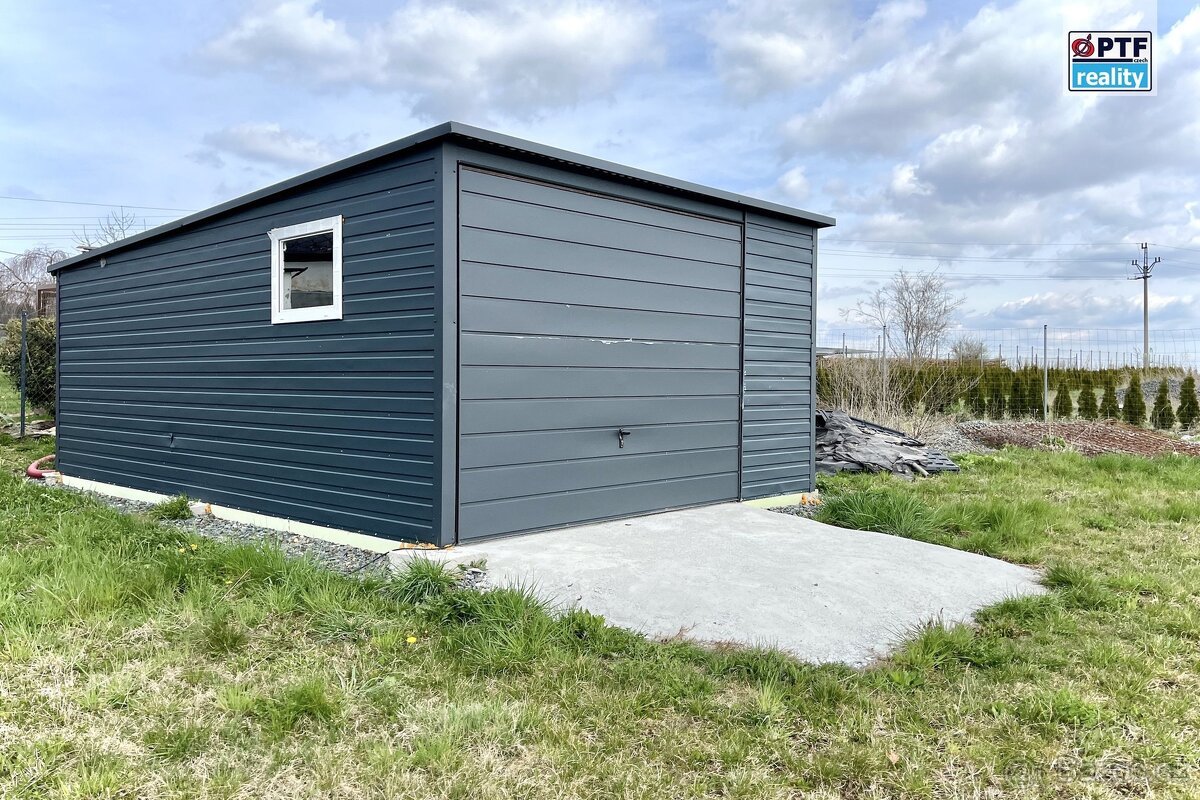 Prodej velkého stavebního pozemku (4014 m²), Horní Kozolupy