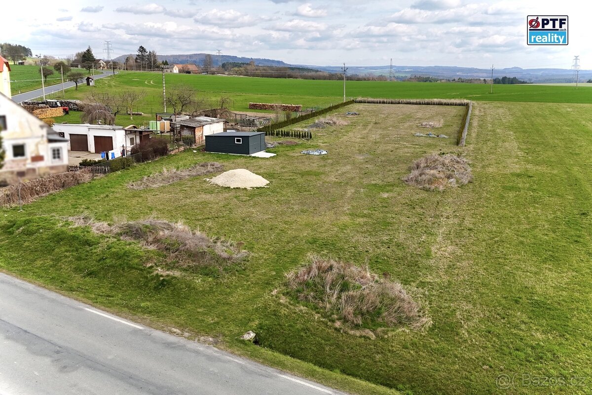 Prodej velkého stavebního pozemku (4014 m²), Horní Kozolupy