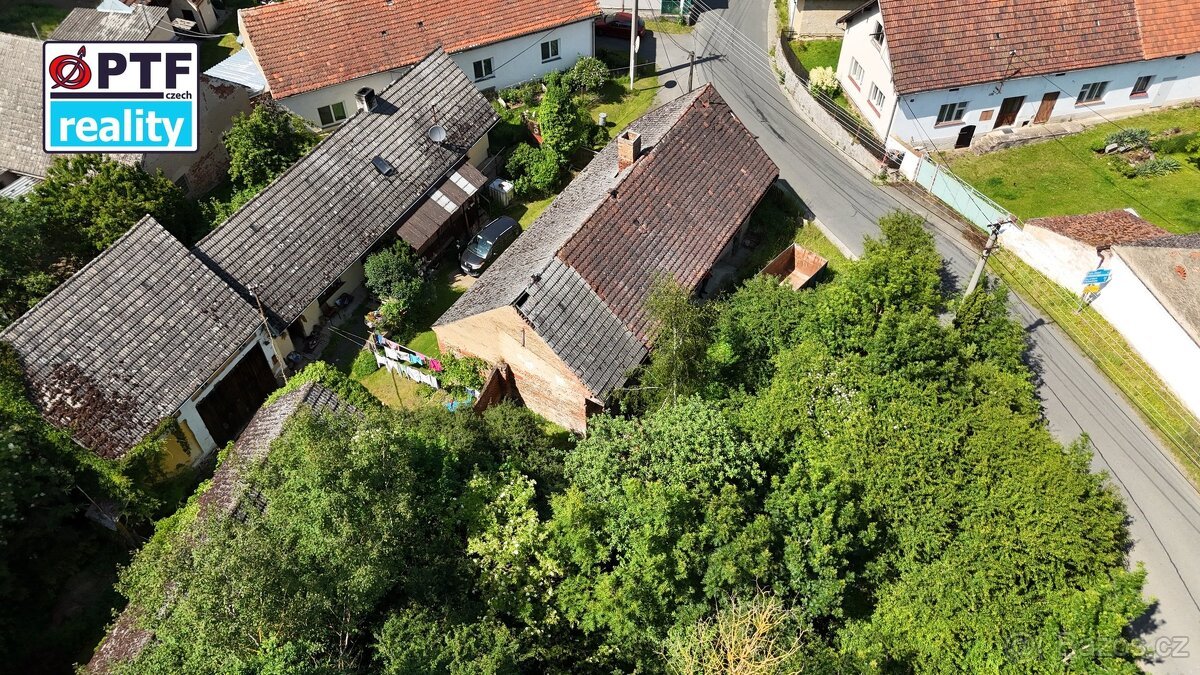Pozemek se stavbou k rekonstrukci, 955 m² – Všepadly u Domaž