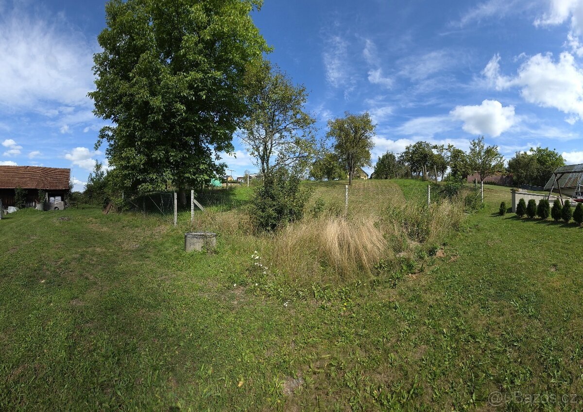 STAVEBNÍ/INVESTIČNÍ POZEMEK 324m2 Křekov, Valašsko