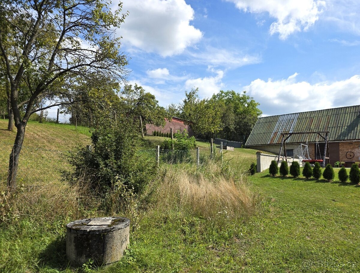 STAVEBNÍ/INVESTIČNÍ POZEMEK 324m2 Křekov, Valašsko