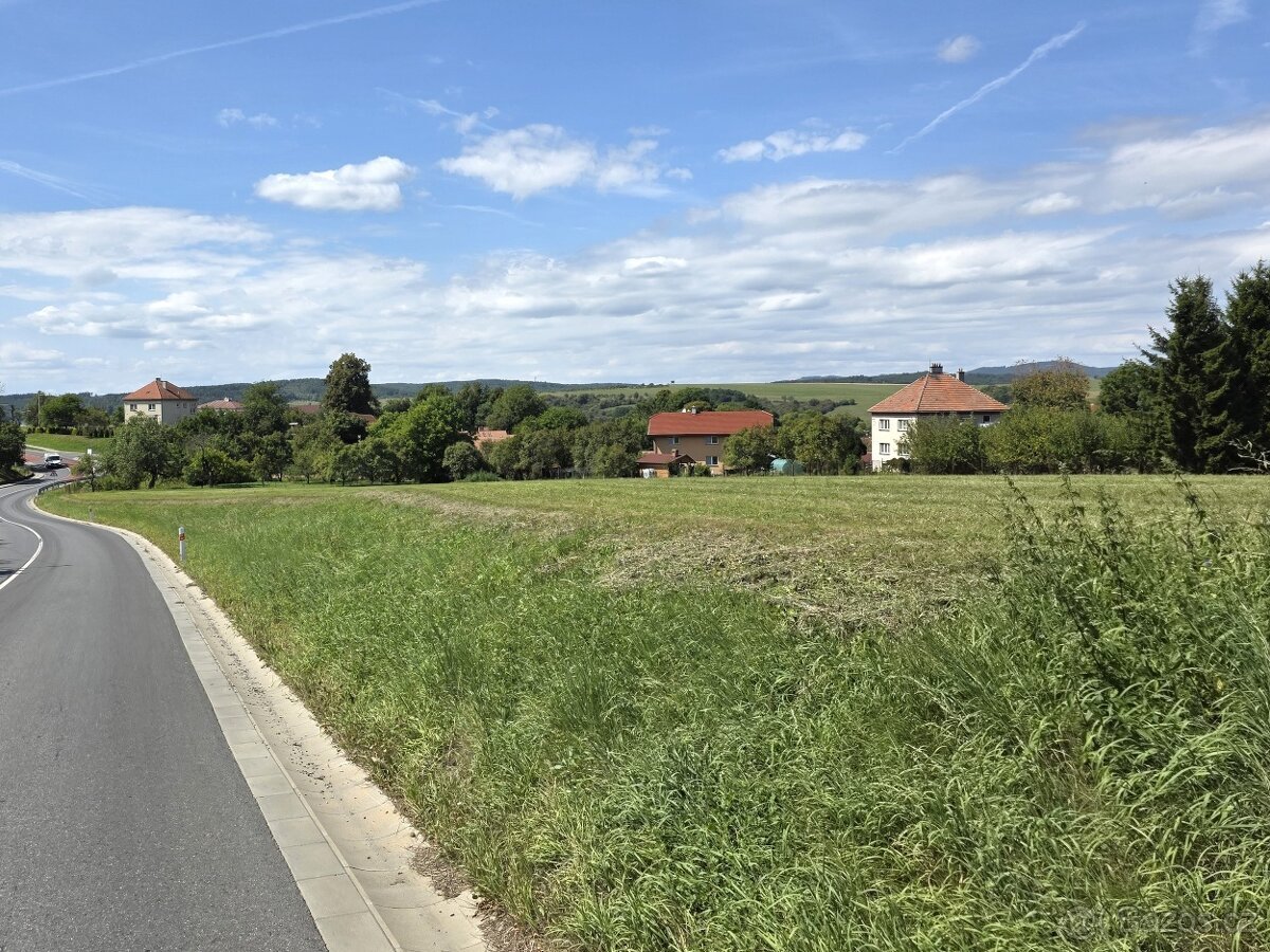 STAVEBNÍ/INVESTIČNÍ POZEMEK 324m2 Křekov, Valašsko