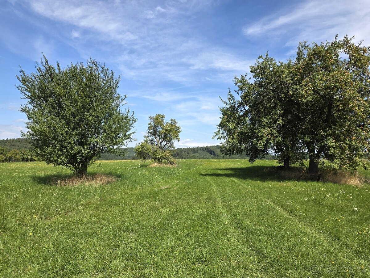 STAVEBNÍ/INVESTIČNÍ POZEMEK 324m2 Křekov, Valašsko