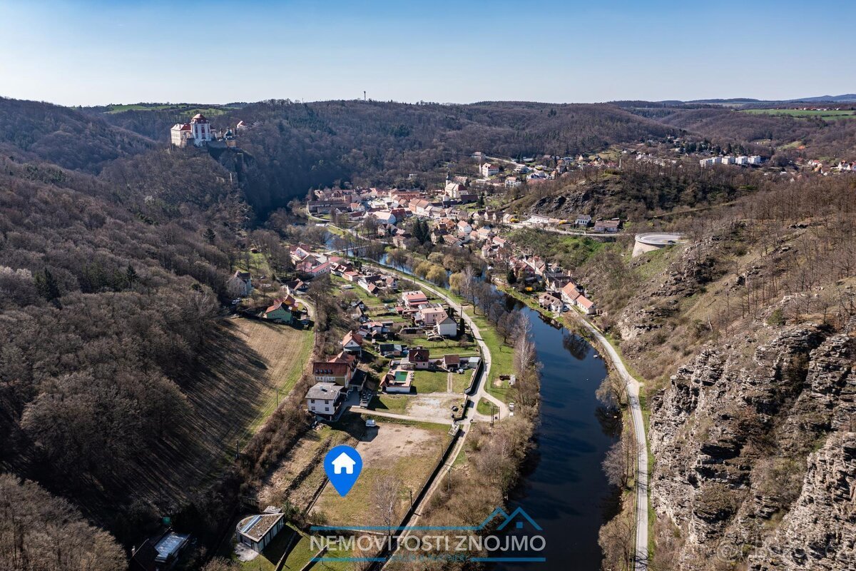 Prodej stavebního pozemku, 1000m2, v rekreační oblasti, Vran