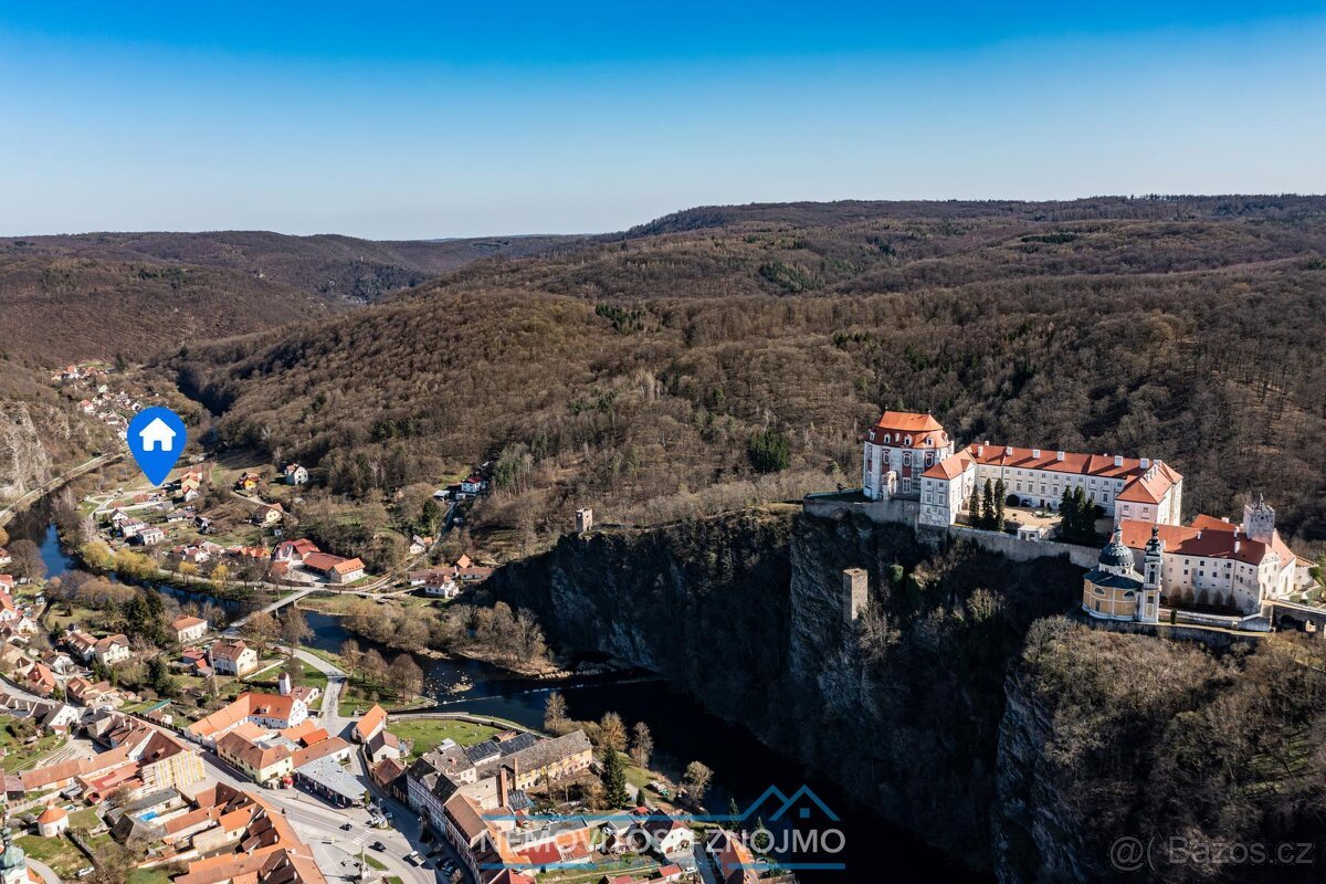 Prodej stavebního pozemku, 1000m2, v rekreační oblasti, Vran