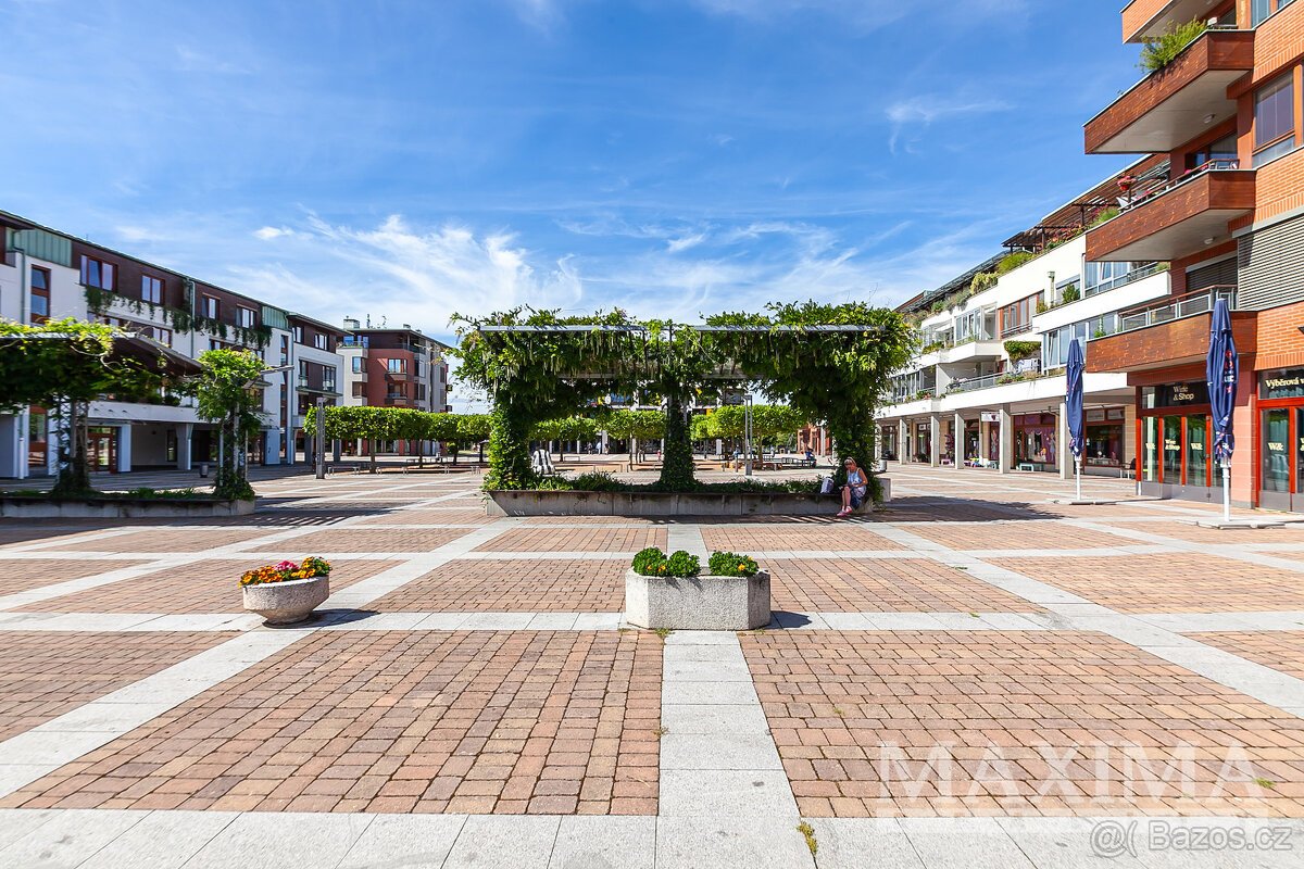 Pozemek  o ploše 417 m2 - Dolní Břežany, Lhota