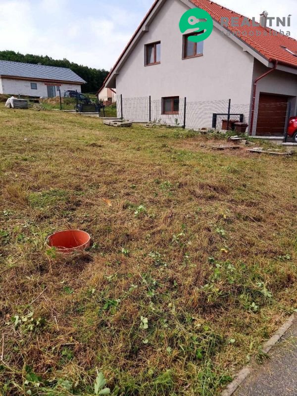 Prodám stavební pozemek Slavětín