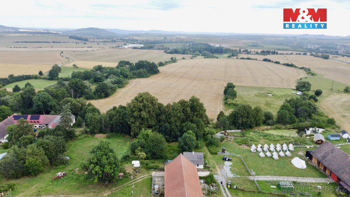 Prodej pozemku k bydlení, 1795 m², Bystřice