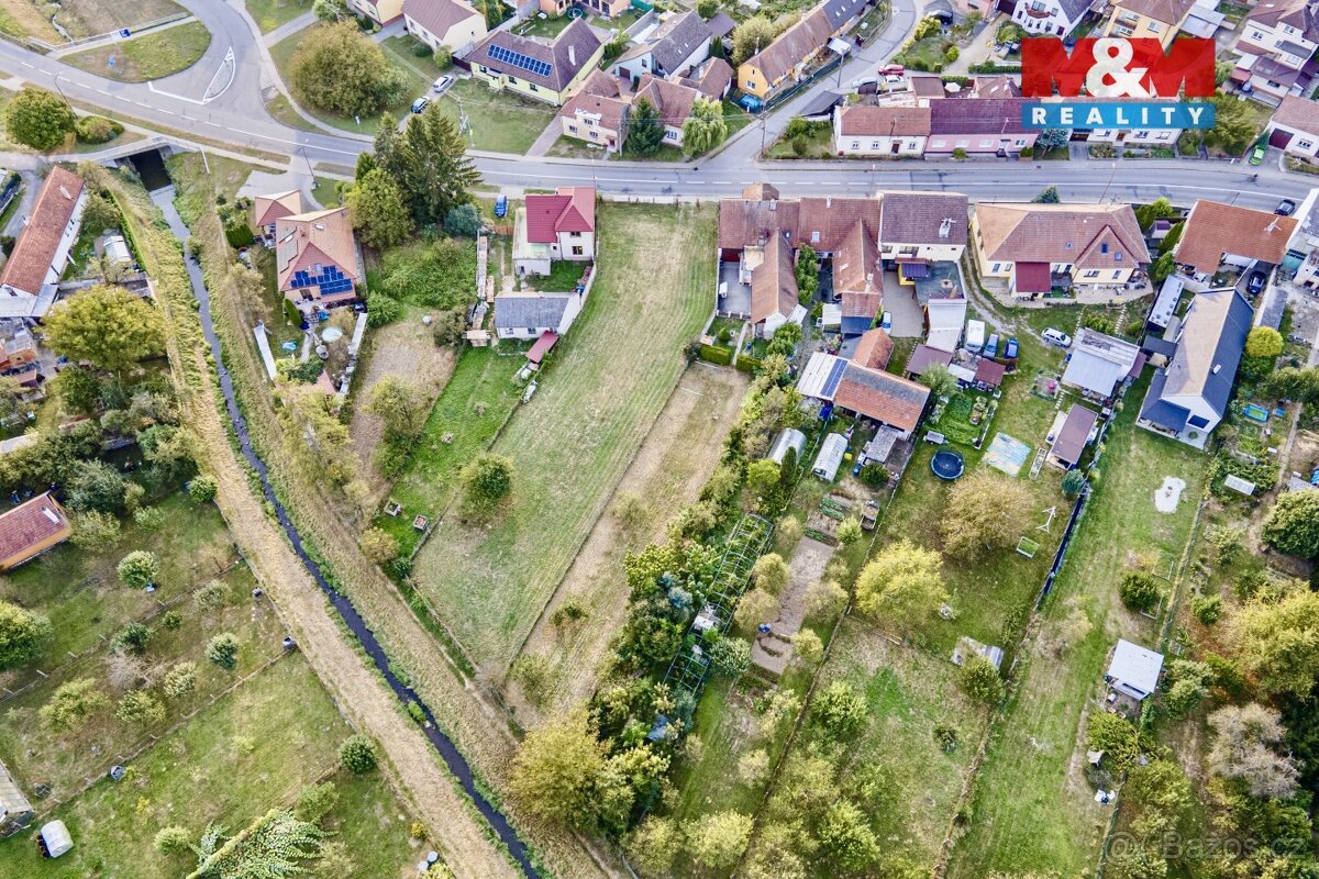 Prodej pozemku k bydlení, 1501 m², Březolupy