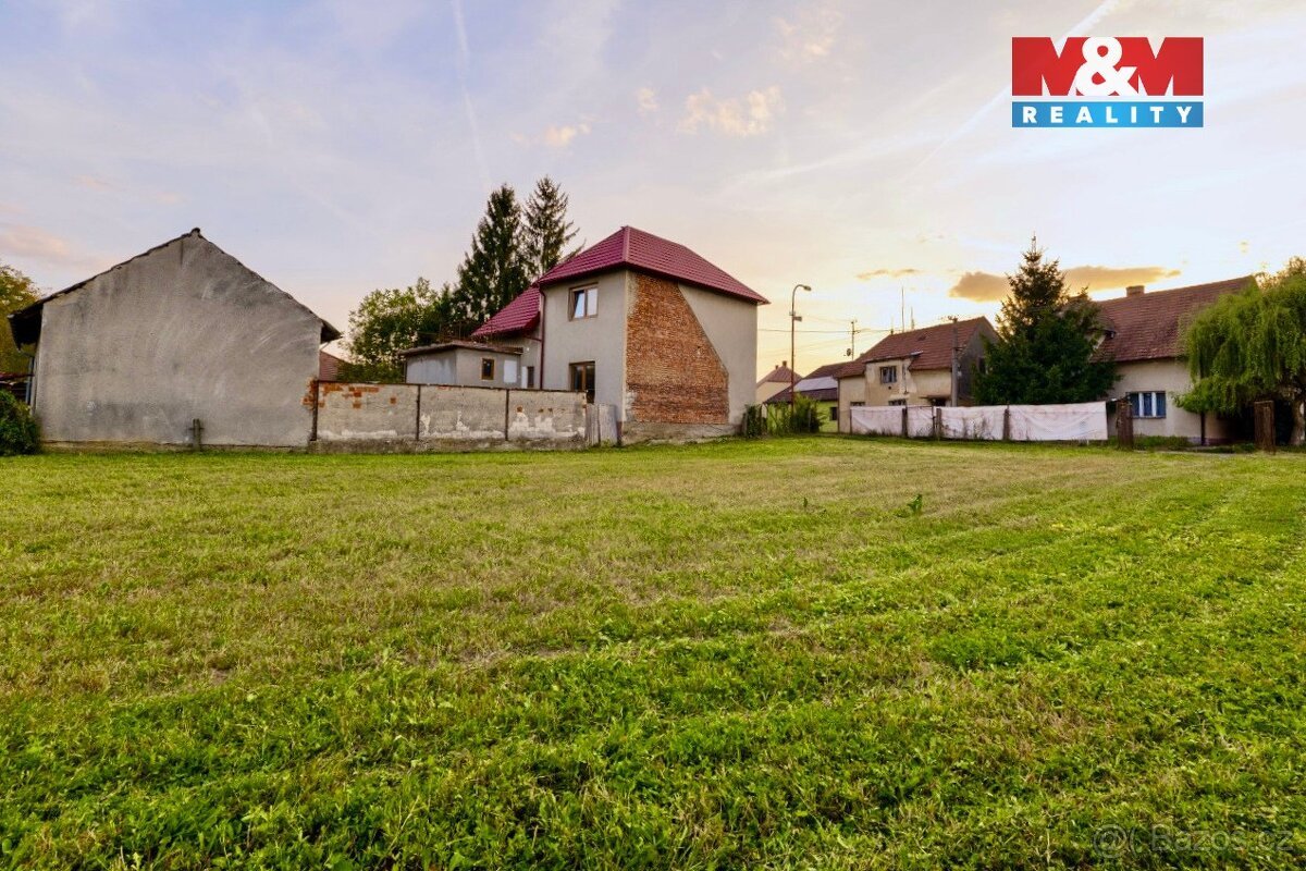 Prodej pozemku k bydlení, 1501 m², Březolupy