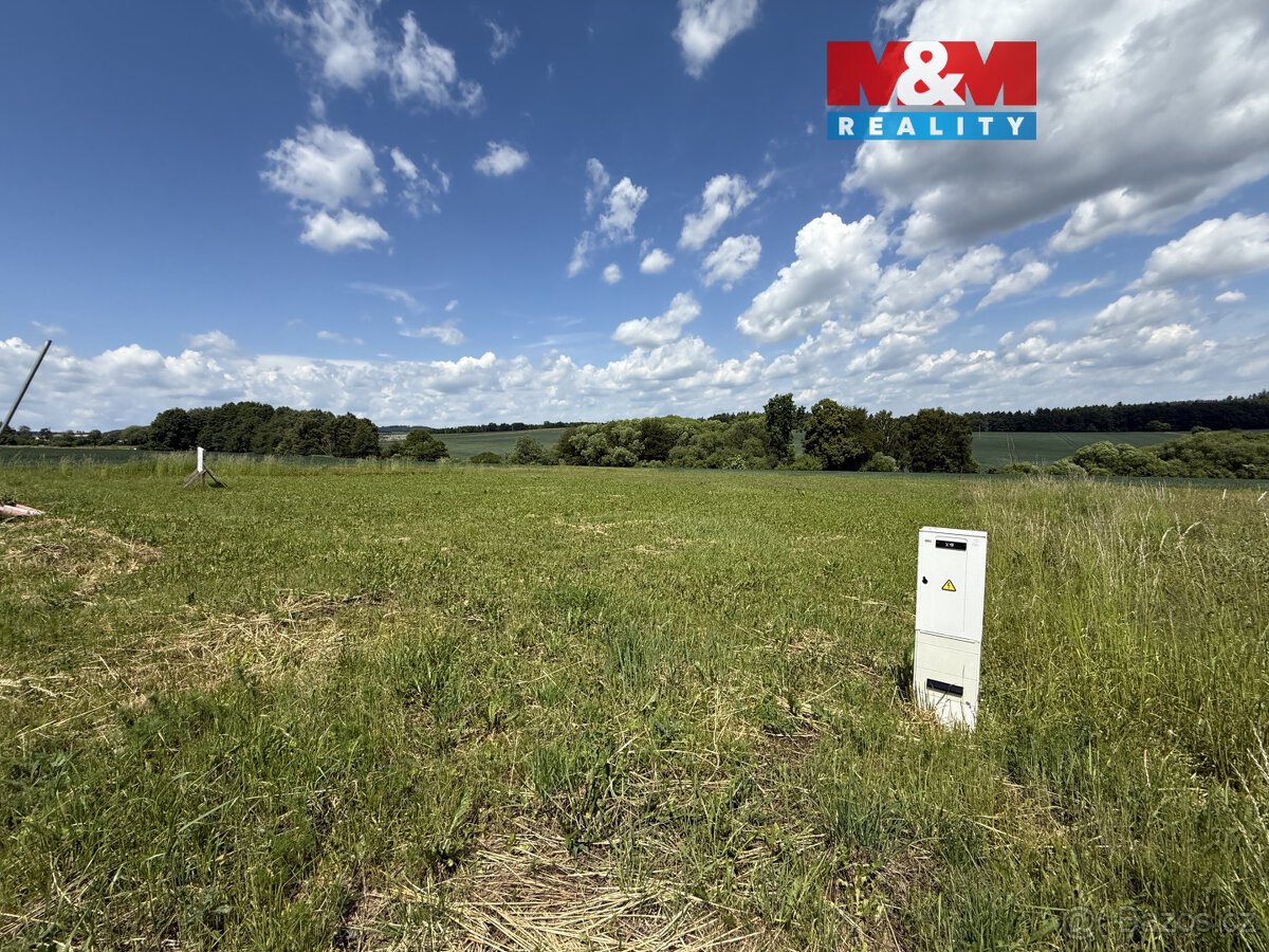 Prodej pozemku k bydlení, 1400 m², Veliš