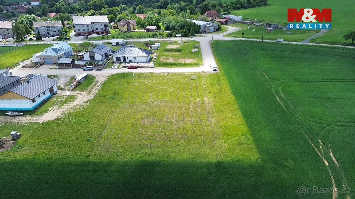 Prodej pozemku k bydlení, 1400 m², Veliš