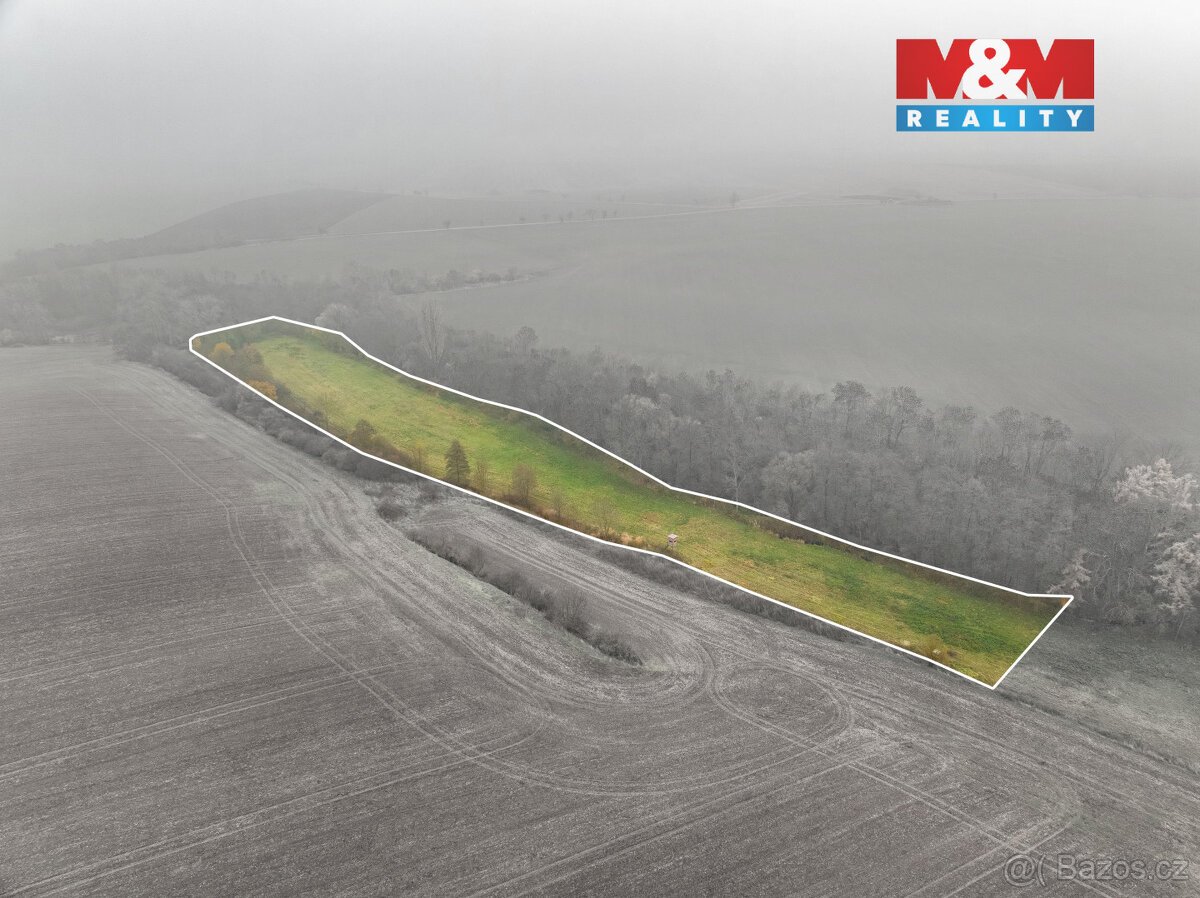 Prodej pole, 8999 m², Klobuky