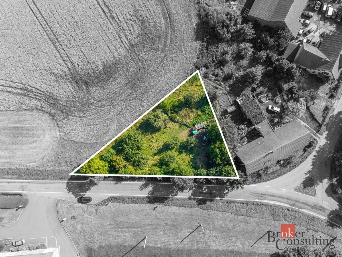 Prodej, pozemky/bydlení, 1048 m2, Vysoký Újezd , Hradec Král