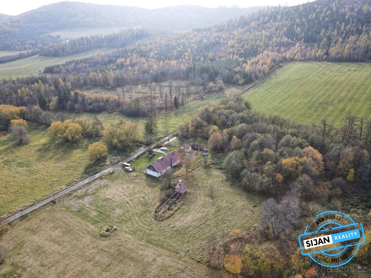 Prodej stavebního pozemku 3 681 m², Město Albrechtice