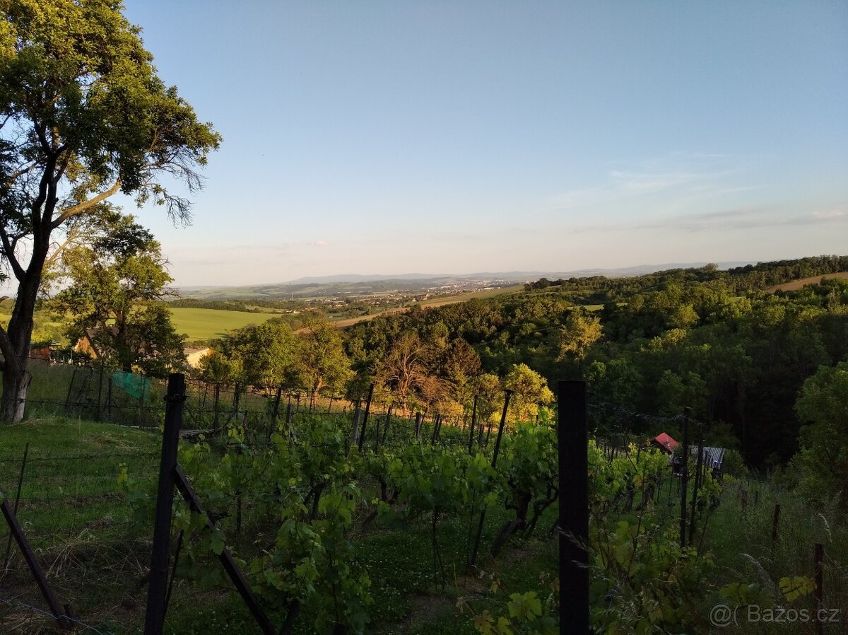 Prodám zahradu 2216 m2, možnost stavby, Kudlovice-dolina