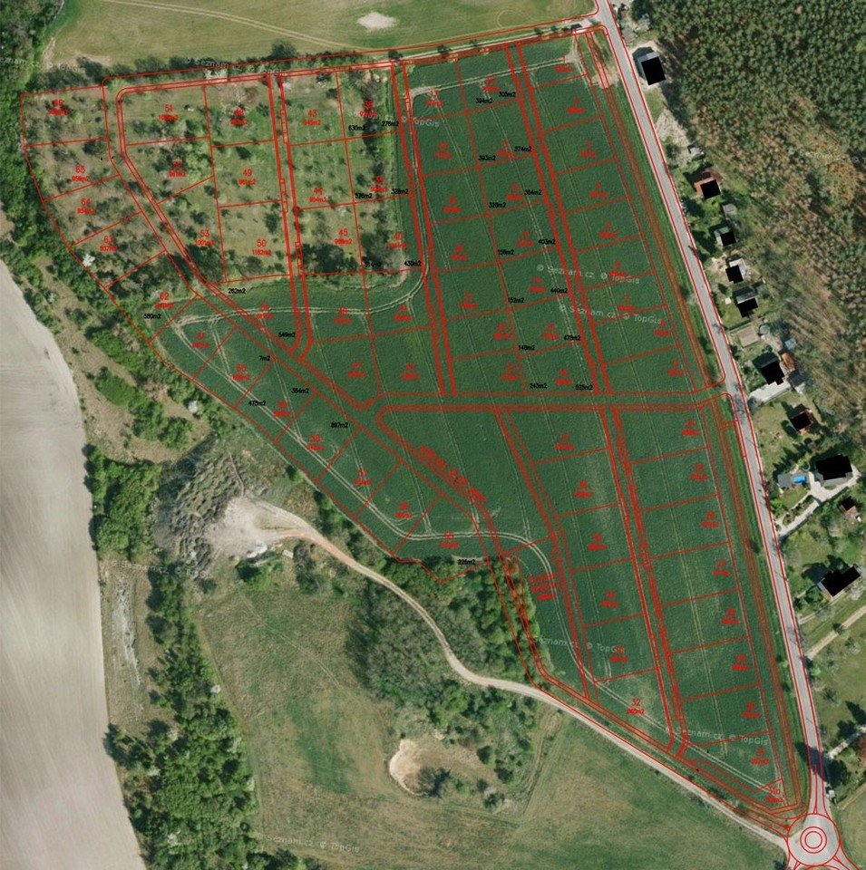 Nové stavební pozemky - Charvatce