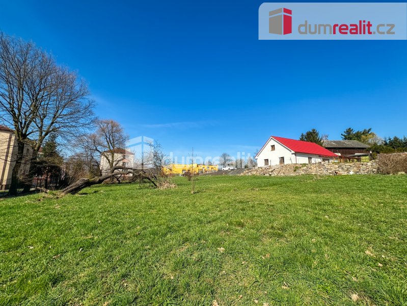 Prodej 1 pozemku k výstavbě RD každý o velikosti 700 m2, Vel