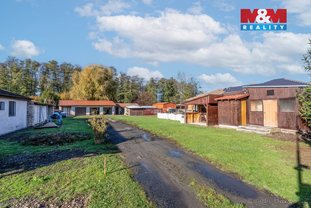 Prodej pozemku k bydlení, 885 m², Jíkev