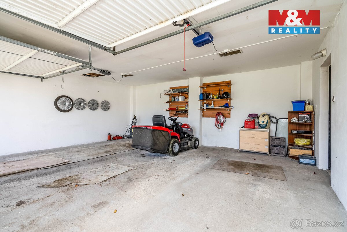 Prodej pozemku k bydlení, 885 m², Jíkev