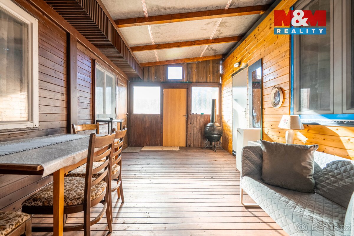 Prodej pozemku k bydlení, 885 m², Jíkev