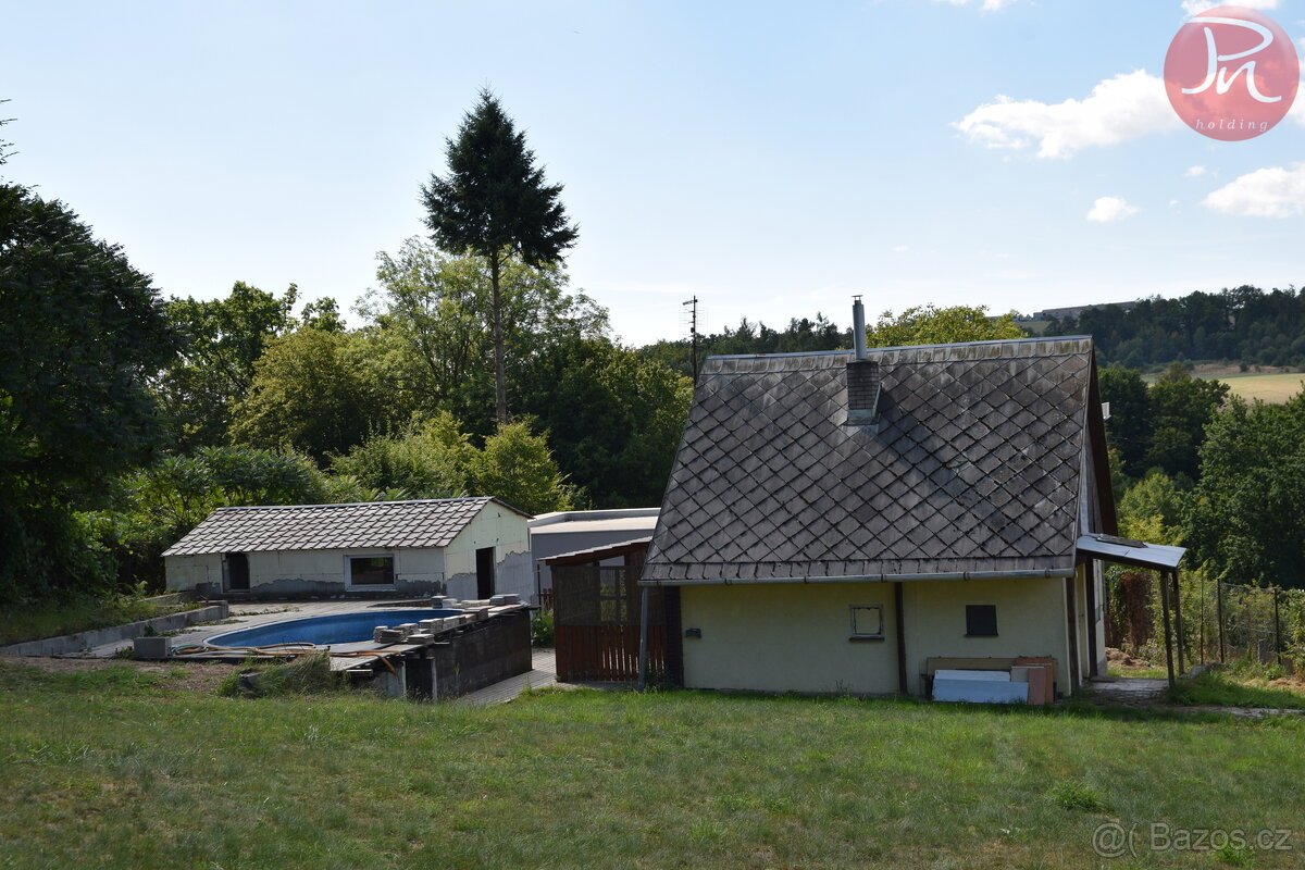 Prodej stavebního pozemku 1028m² v obci Dolní Lhota