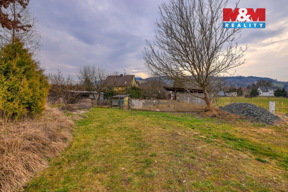 Prodej pozemku k bydlení, 1194 m², Vrhaveč