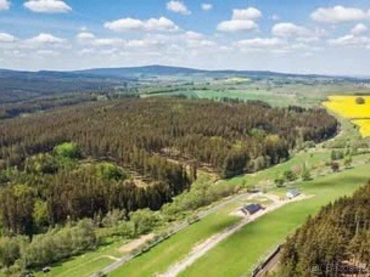 Prodej pozemků (možnost výstavby RD)