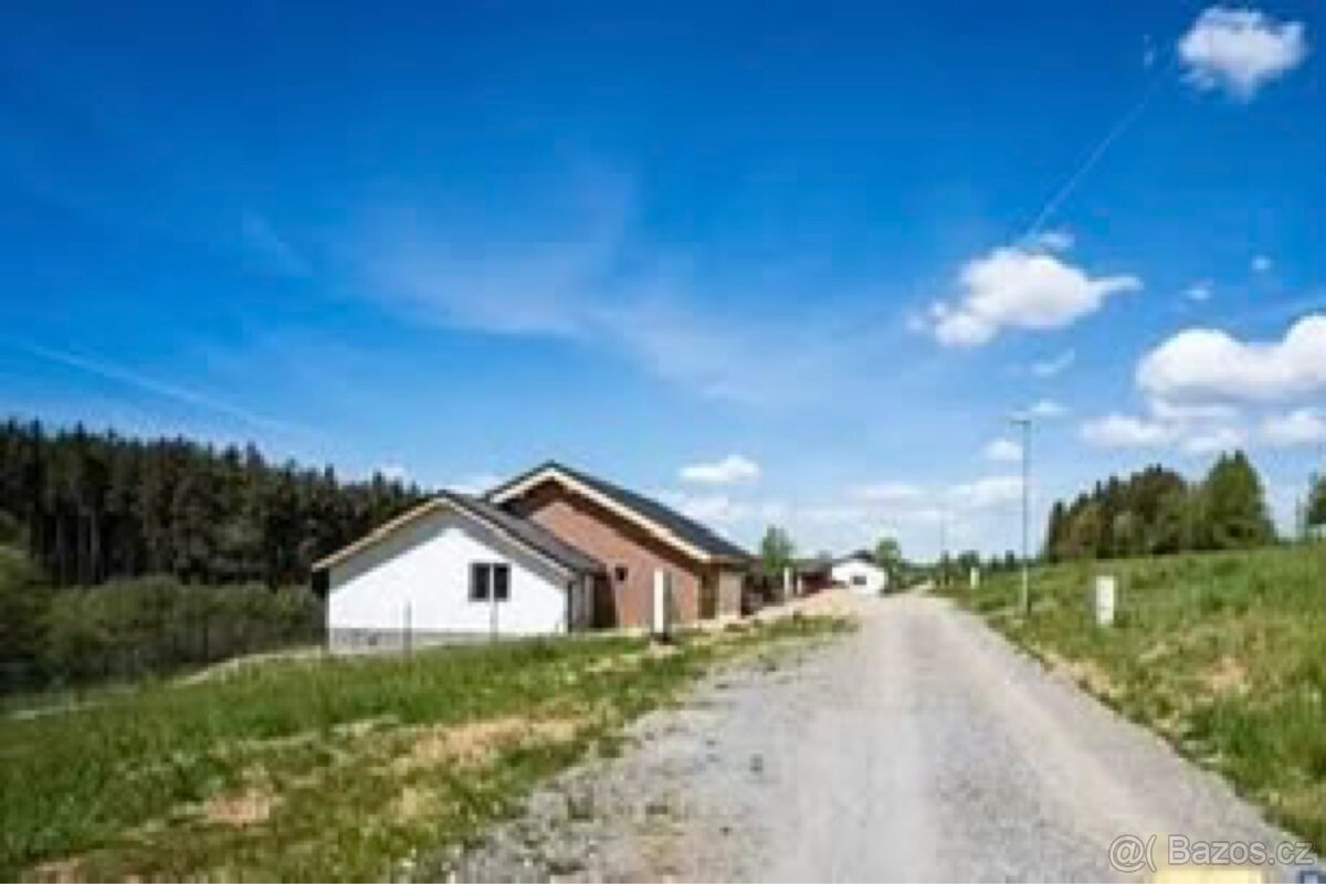 Prodej pozemků (možnost výstavby RD)