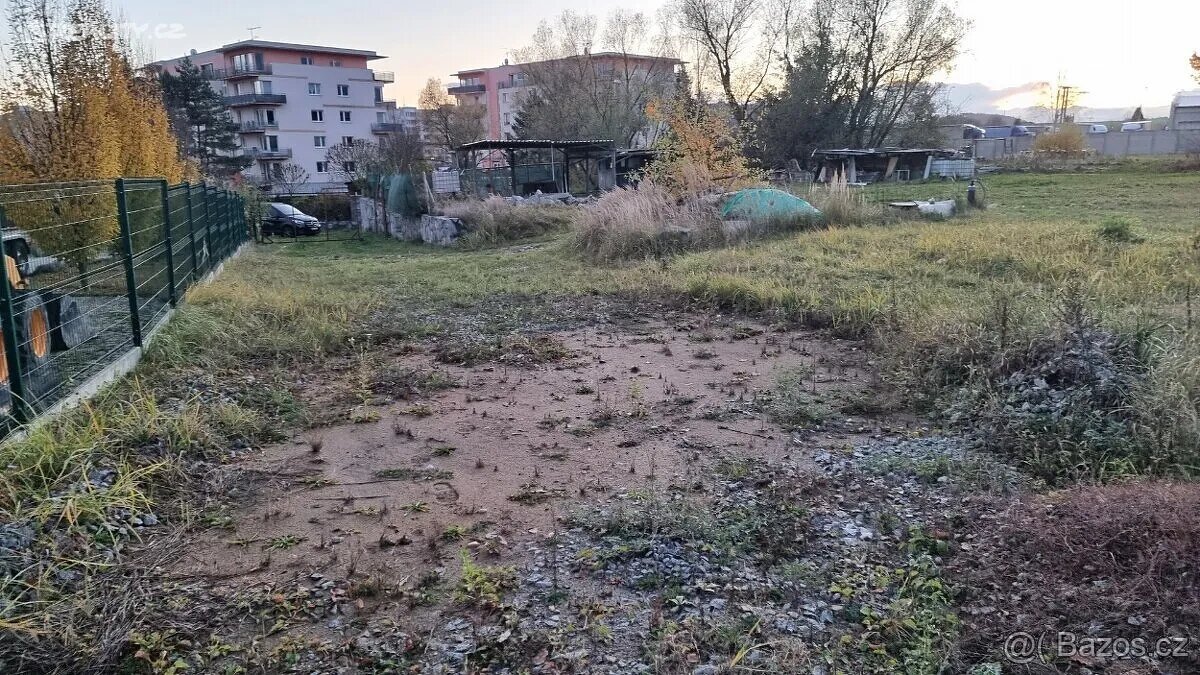 Prodej stavebního pozemku 2950 m²