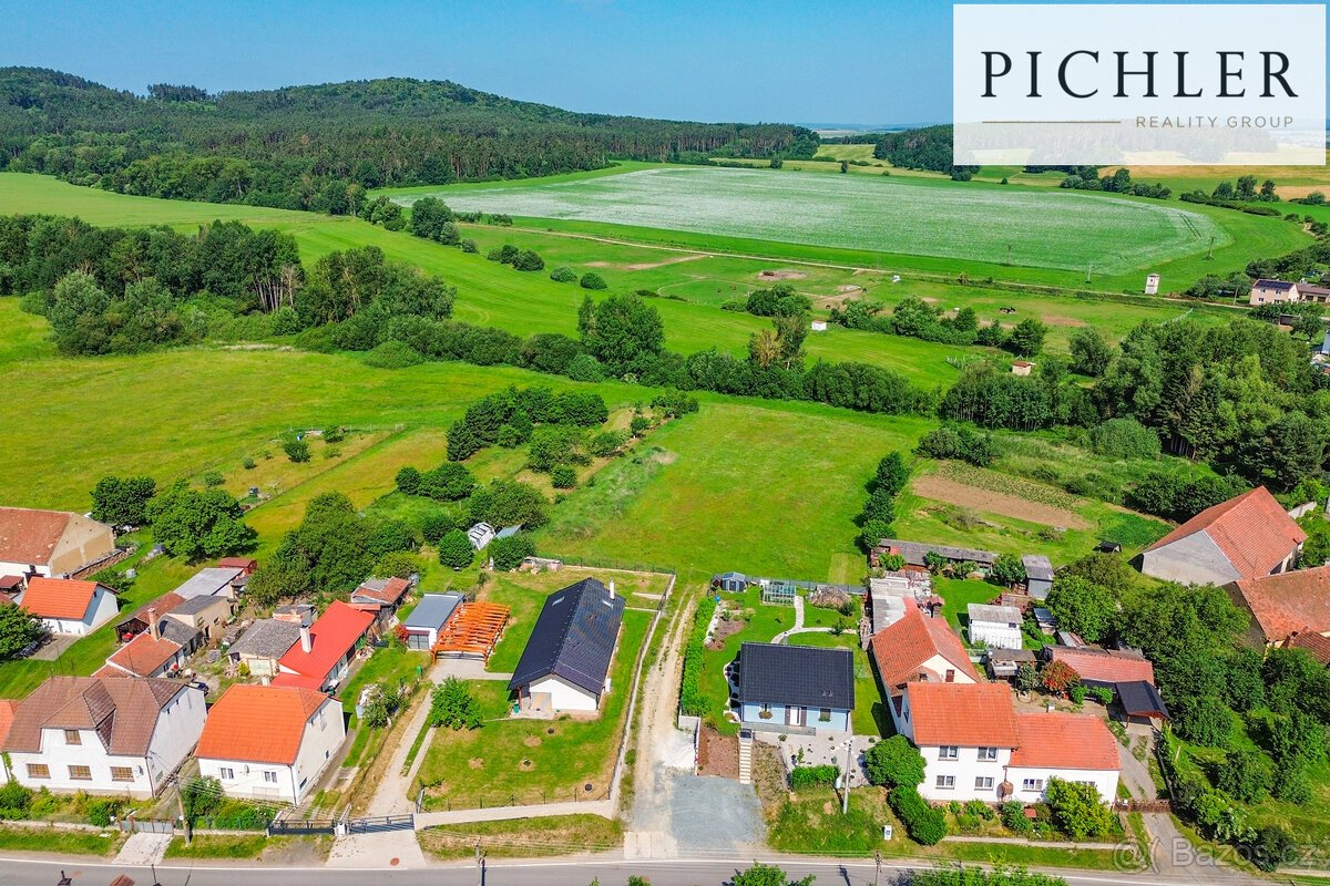 Stavební pozemky - Černotín u Dnešic
