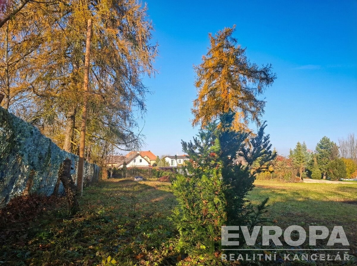 Stavební pozemek 1 495 m² se stavebním povolením – Březová -