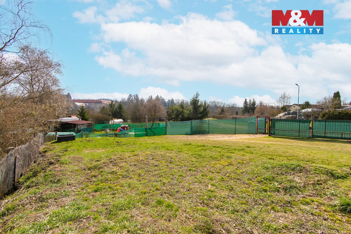 Prodej pozemku k bydlení, 1021 m², Kladruby, ul. Zahradní