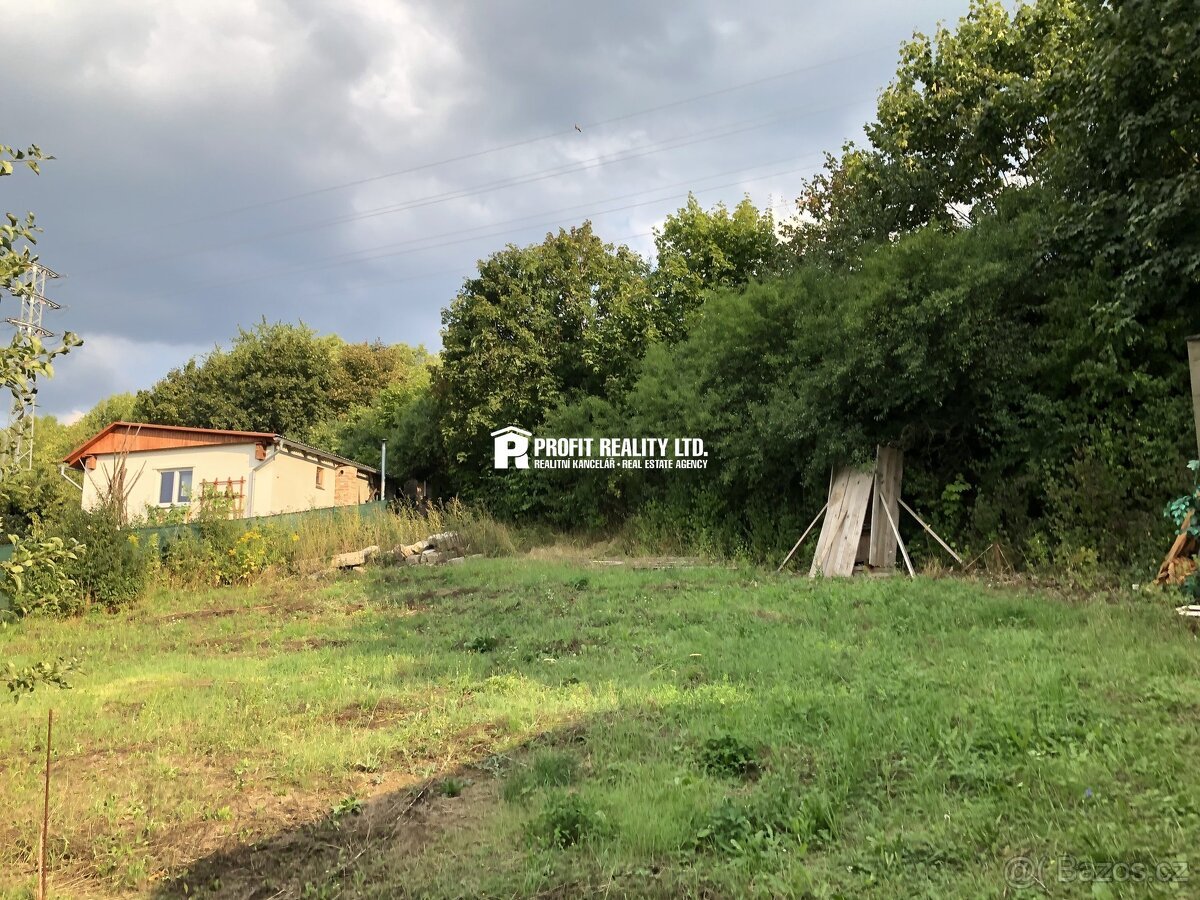 Pozemky, 775 m²,  Králův Dvůr - Karlova Huť, ev.č. N0025286