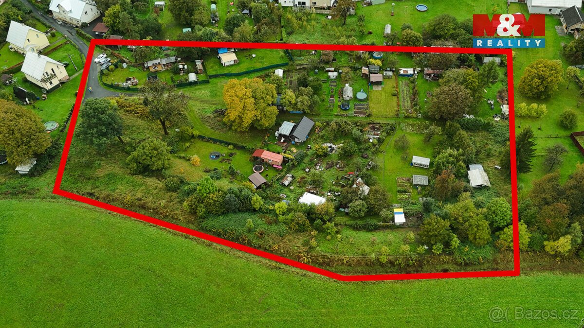 Prodej pozemku k bydlení, 10656 m², Zlaté Hory