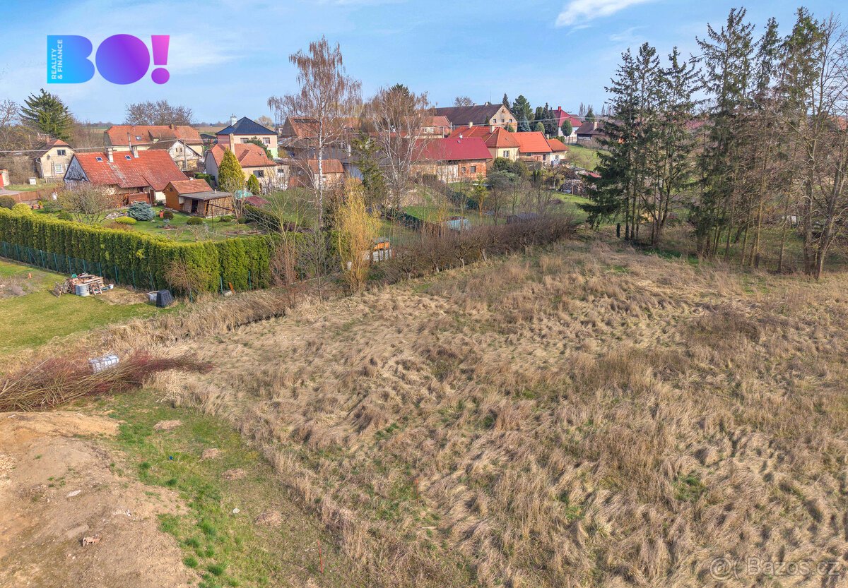 Prodej stavebního pozemku 928 m², Dolní Bezděkov, okres Chru